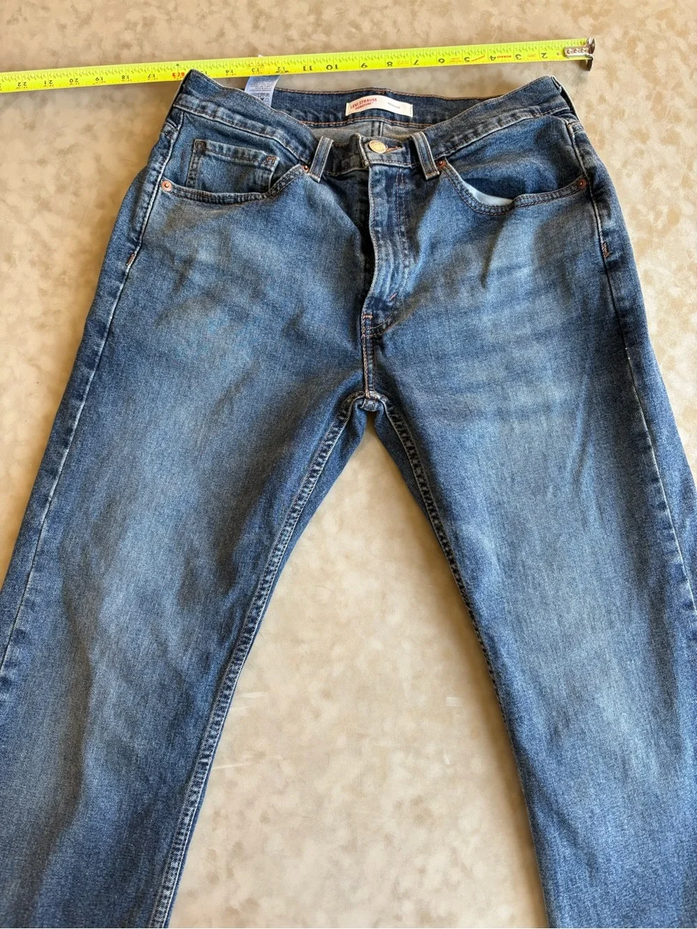 Levis levi straight
